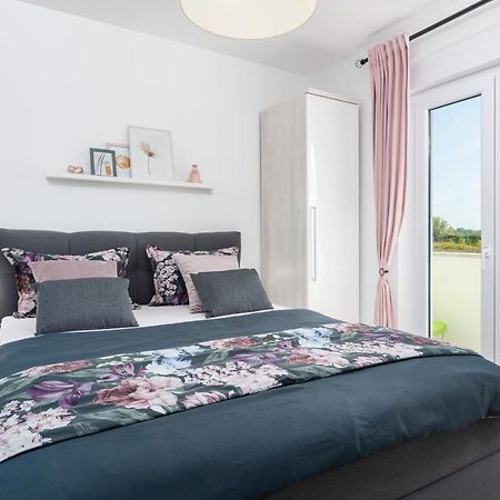 Apartments Amore Fažana Εξωτερικό φωτογραφία